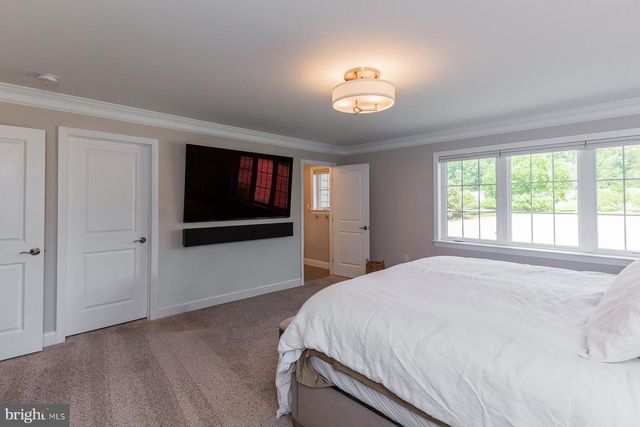 425 E DELP RD, Lancaster, PA 17601