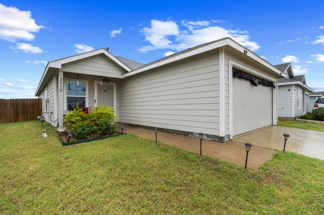 2912 Greenhorn Avenue, Crandall, TX 75114