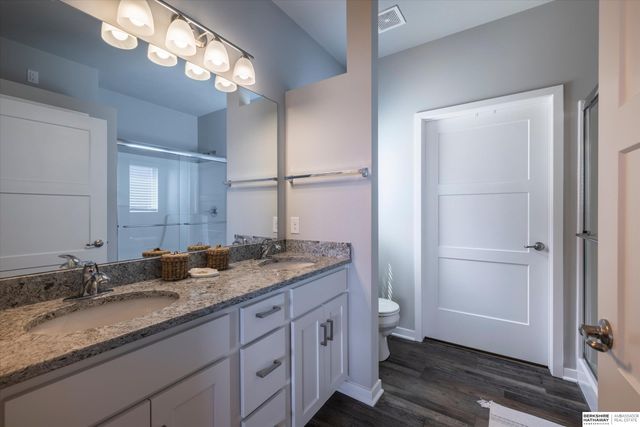 9401 S 178th Street, Omaha, NE 68136