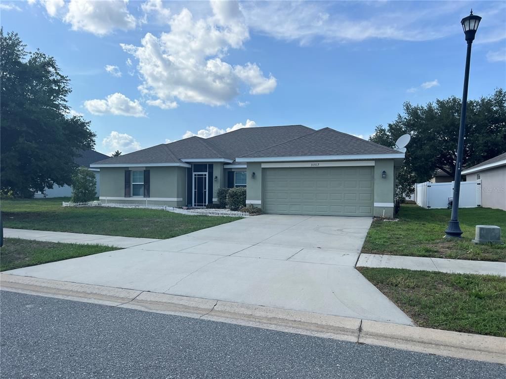 31517 BROADWATER AVENUE, Leesburg, FL 34748