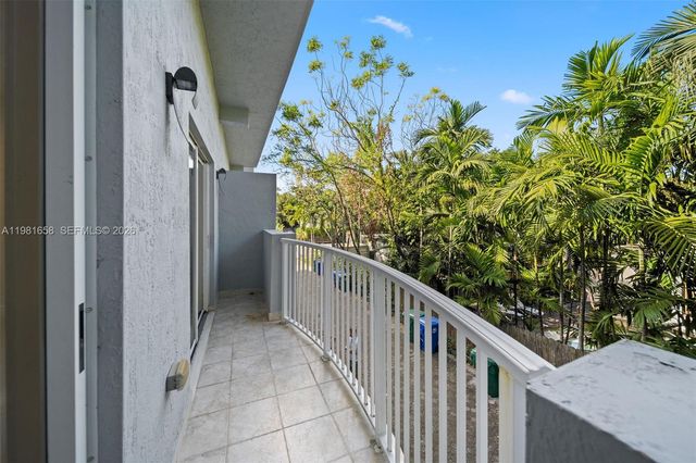 2951 Virginia St 2957, Miami, FL 33133