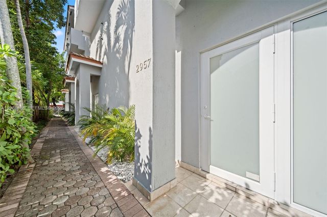 2951 Virginia St 2957, Miami, FL 33133