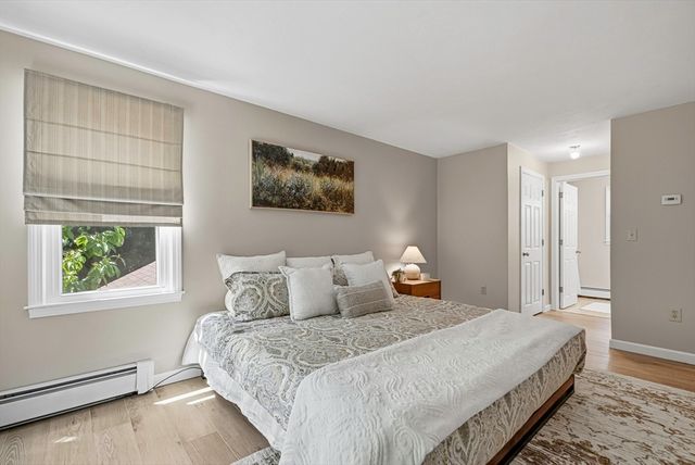 35 Chestnut St, Bellingham, MA 02019