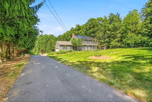 35 Chestnut St, Bellingham, MA 02019