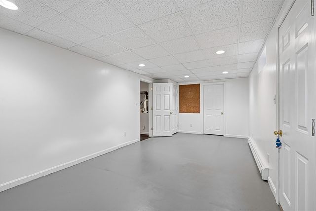 35 Chestnut St, Bellingham, MA 02019