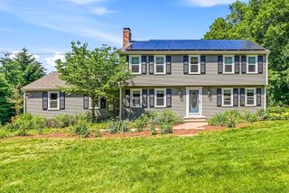 35 Chestnut St, Bellingham, MA 02019