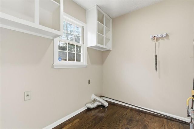 3626 Woodlark NE Drive, Roswell, GA 30075