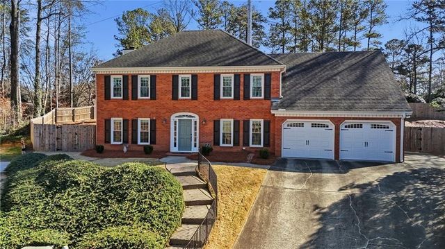 3626 Woodlark NE Drive, Roswell, GA 30075