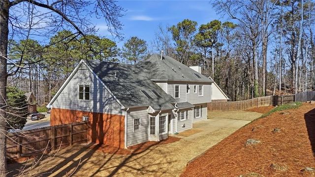 3626 Woodlark NE Drive, Roswell, GA 30075