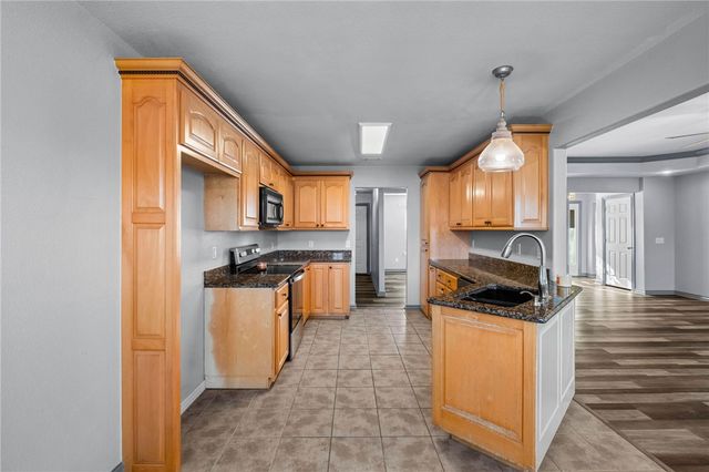 14124 Monica Drive, Gravette, AR 72736