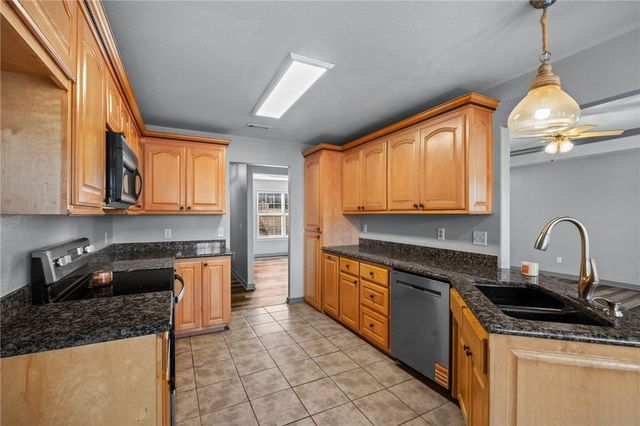 14124 Monica Drive, Gravette, AR 72736