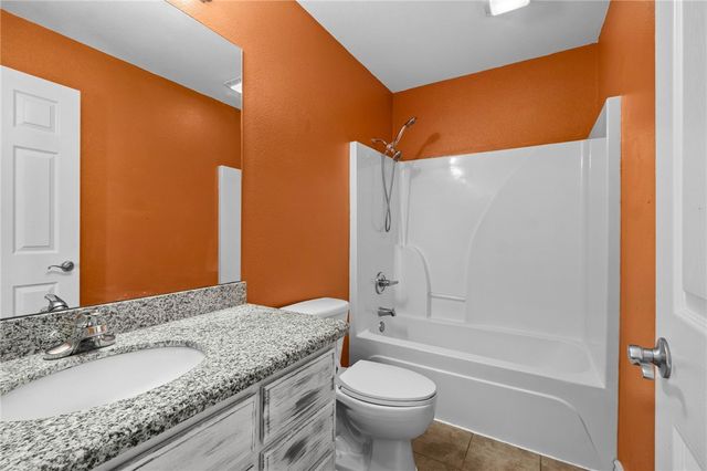 14124 Monica Drive, Gravette, AR 72736