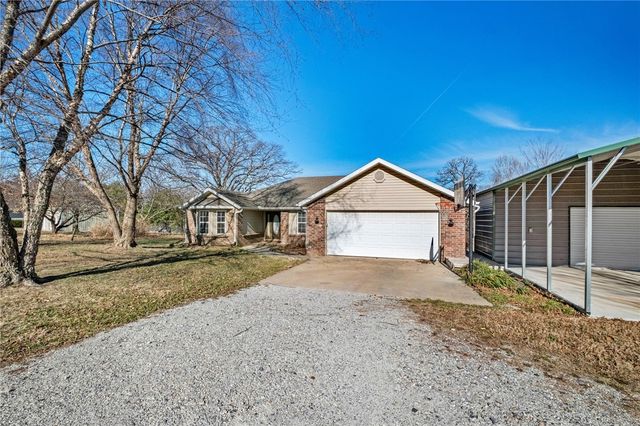 14124 Monica Drive, Gravette, AR 72736