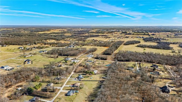 14124 Monica Drive, Gravette, AR 72736