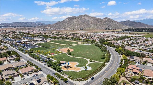 28264 Spring Creek Way, Menifee, CA 92585