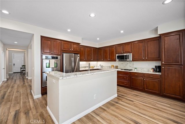 28264 Spring Creek Way, Menifee, CA 92585
