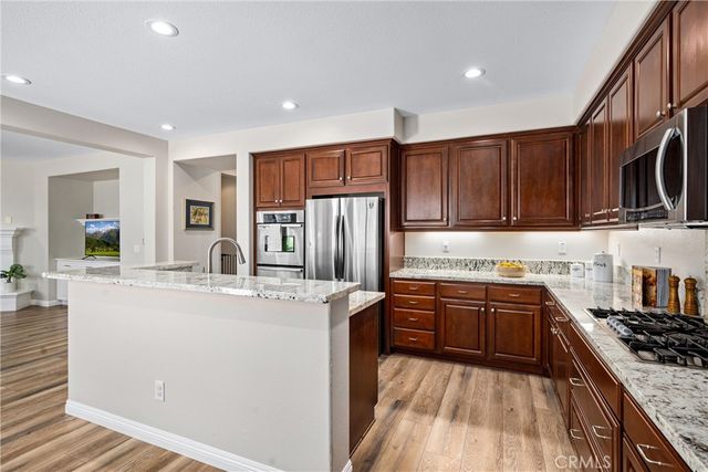 28264 Spring Creek Way, Menifee, CA 92585