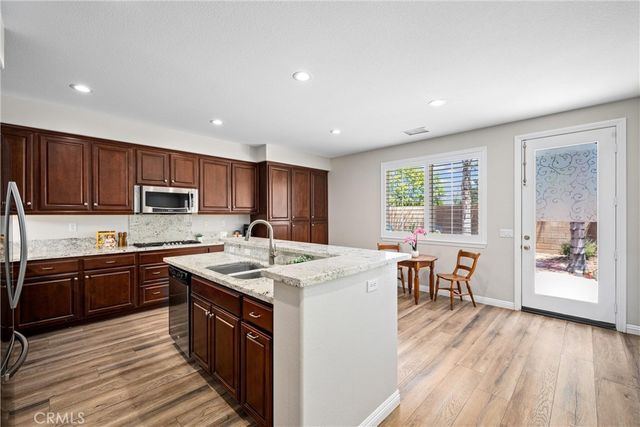 28264 Spring Creek Way, Menifee, CA 92585