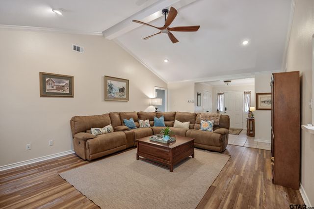 4109 Stone Brook Ln, Tyler, TX 75707