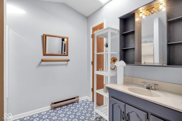 425 N Bosart Avenue, Indianapolis, IN 46201