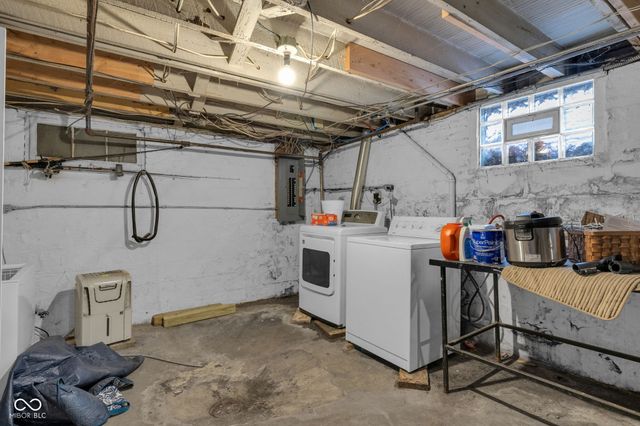 425 N Bosart Avenue, Indianapolis, IN 46201