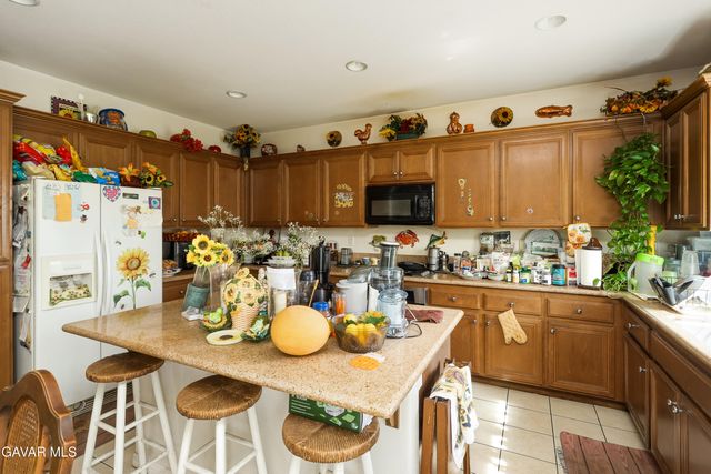 37854 Old Adobe Court, Palmdale, CA 93552