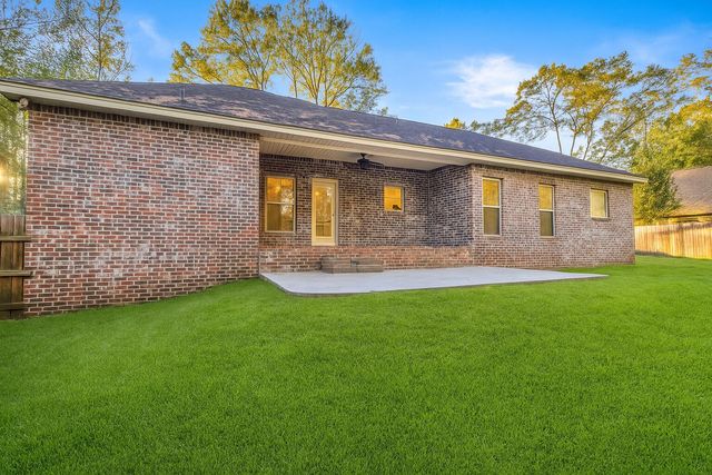 88 Rock hill Rd., Sumrall, MS 39482