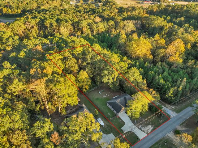 88 Rock hill Rd., Sumrall, MS 39482