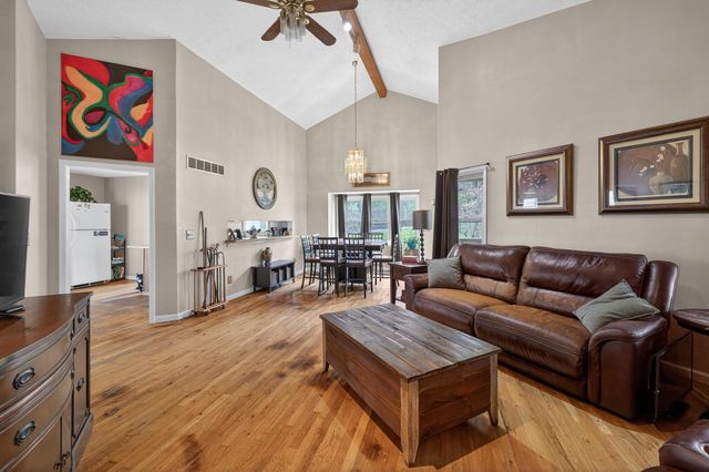 2073 Crystal Springs Road, Danville, KY 40422