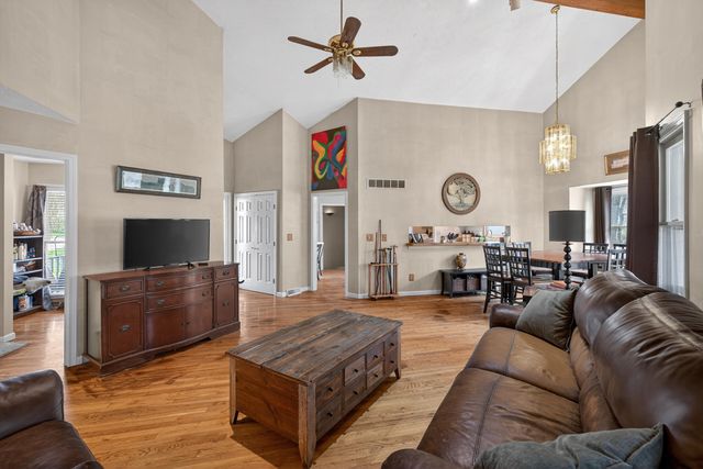 2073 Crystal Springs Road, Danville, KY 40422