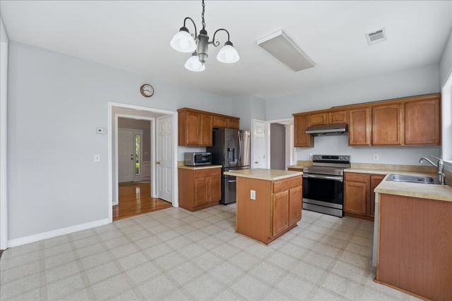 1725 Eagle Trace Dr, Mount Juliet, TN 37122