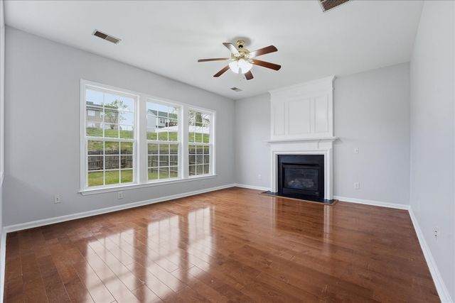 1725 Eagle Trace Dr, Mount Juliet, TN 37122