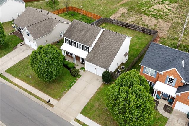 1725 Eagle Trace Dr, Mount Juliet, TN 37122