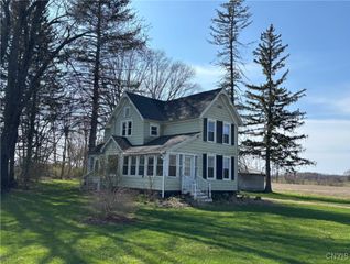 13 Godfrey Road, Schroeppel, NY 13132