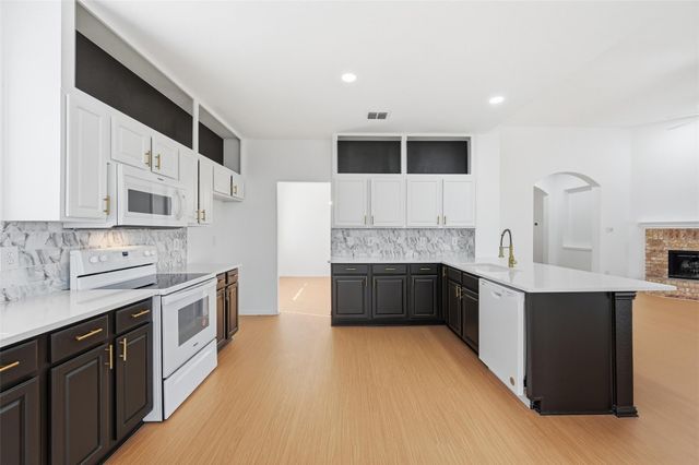 4524 Via Ventura, Mesquite, TX 75150