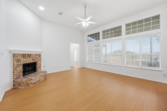 4524 Via Ventura, Mesquite, TX 75150