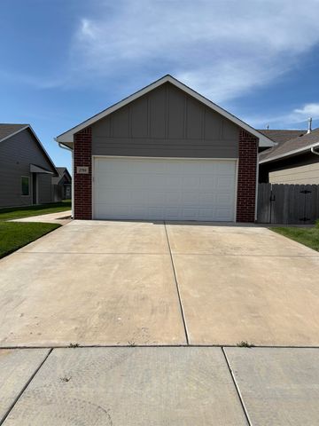 2701-2703 W 55th St N, Wichita, KS 67204