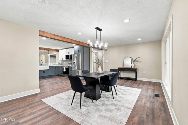 2016 Arlington Drive, Kingsport, TN 37663