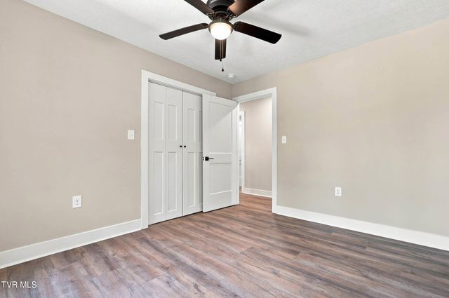 2016 Arlington Drive, Kingsport, TN 37663