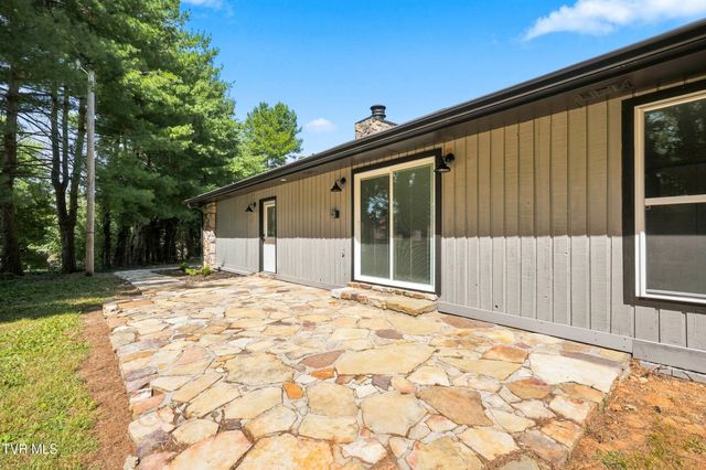 2016 Arlington Drive, Kingsport, TN 37663