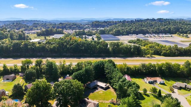 2016 Arlington Drive, Kingsport, TN 37663