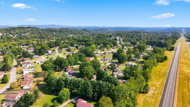 2016 Arlington Drive, Kingsport, TN 37663