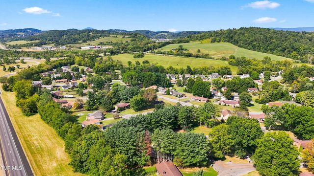 2016 Arlington Drive, Kingsport, TN 37663