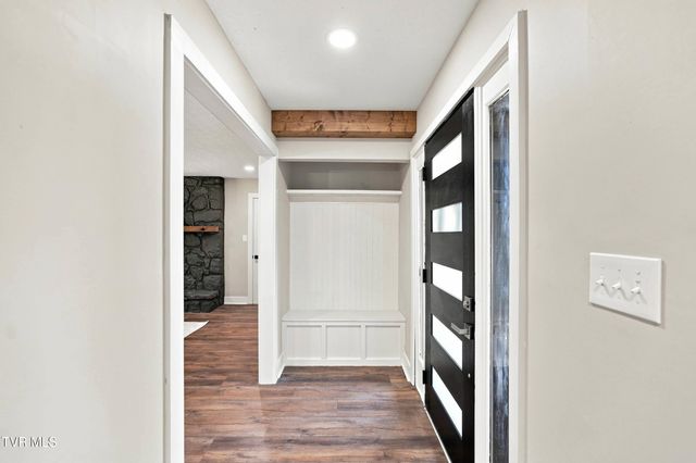 2016 Arlington Drive, Kingsport, TN 37663