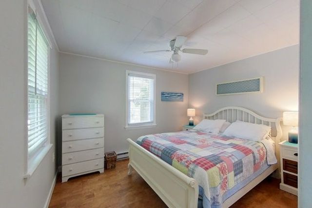 25 Warren Avenue, Middletown, RI 02842