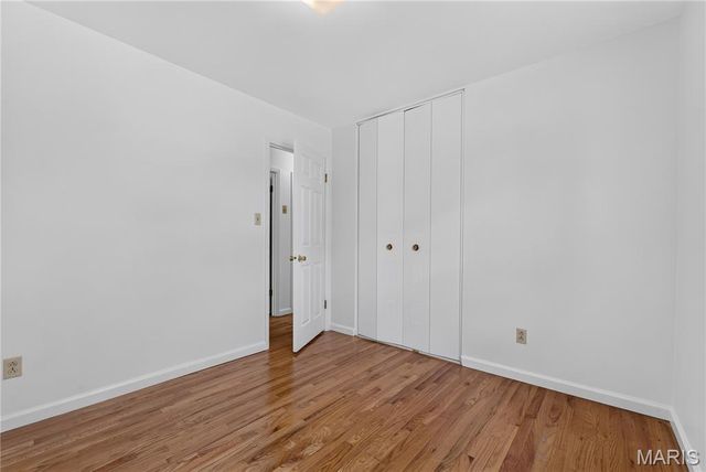 5421 Valleyside Lane, St Louis, MO 63128