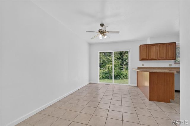 5421 Valleyside Lane, St Louis, MO 63128