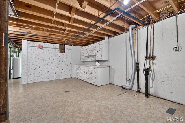 5421 Valleyside Lane, St Louis, MO 63128