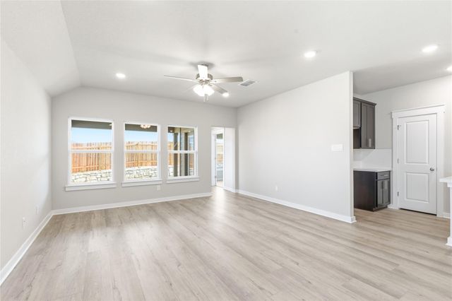 204 Hazy View RD, San Marcos, TX 78666