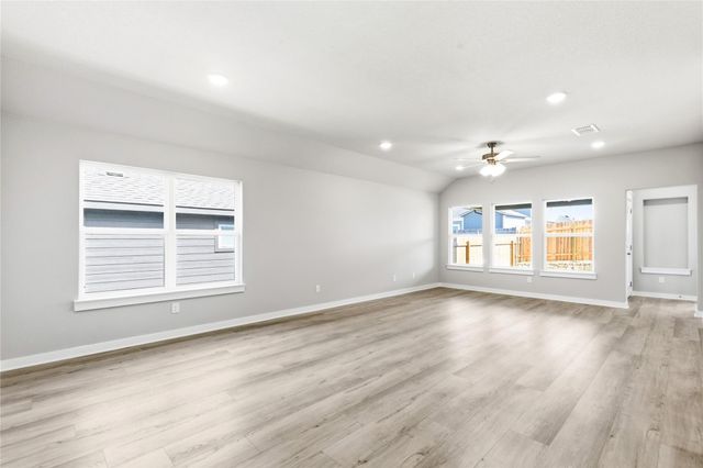 204 Hazy View RD, San Marcos, TX 78666
